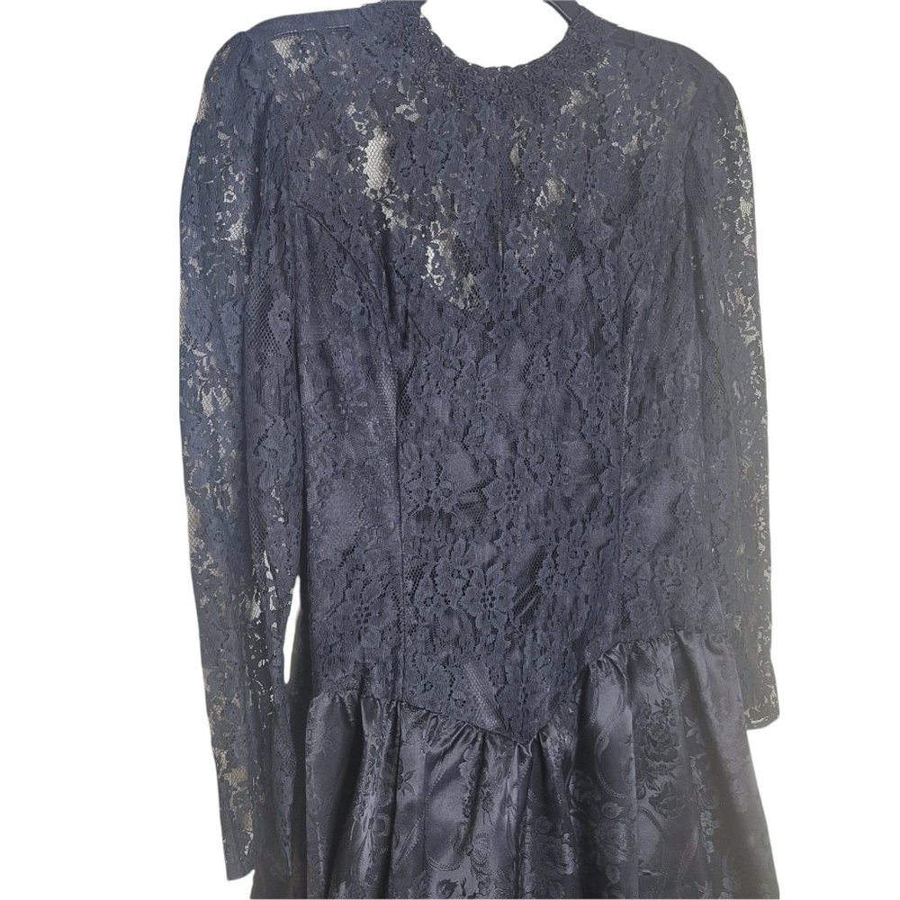 Scott McClintock Vintage Black Lace Floral Design Long Sleeve Dress with Bow 14 - Picture 2 of 9